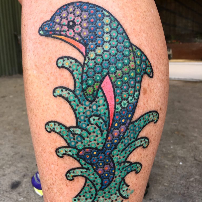 29 Memorable Dolphin Tattoo Ideas [2024 Inspiration Guide] | Dolphins tattoo,  Tattoos, Beachy tattoos